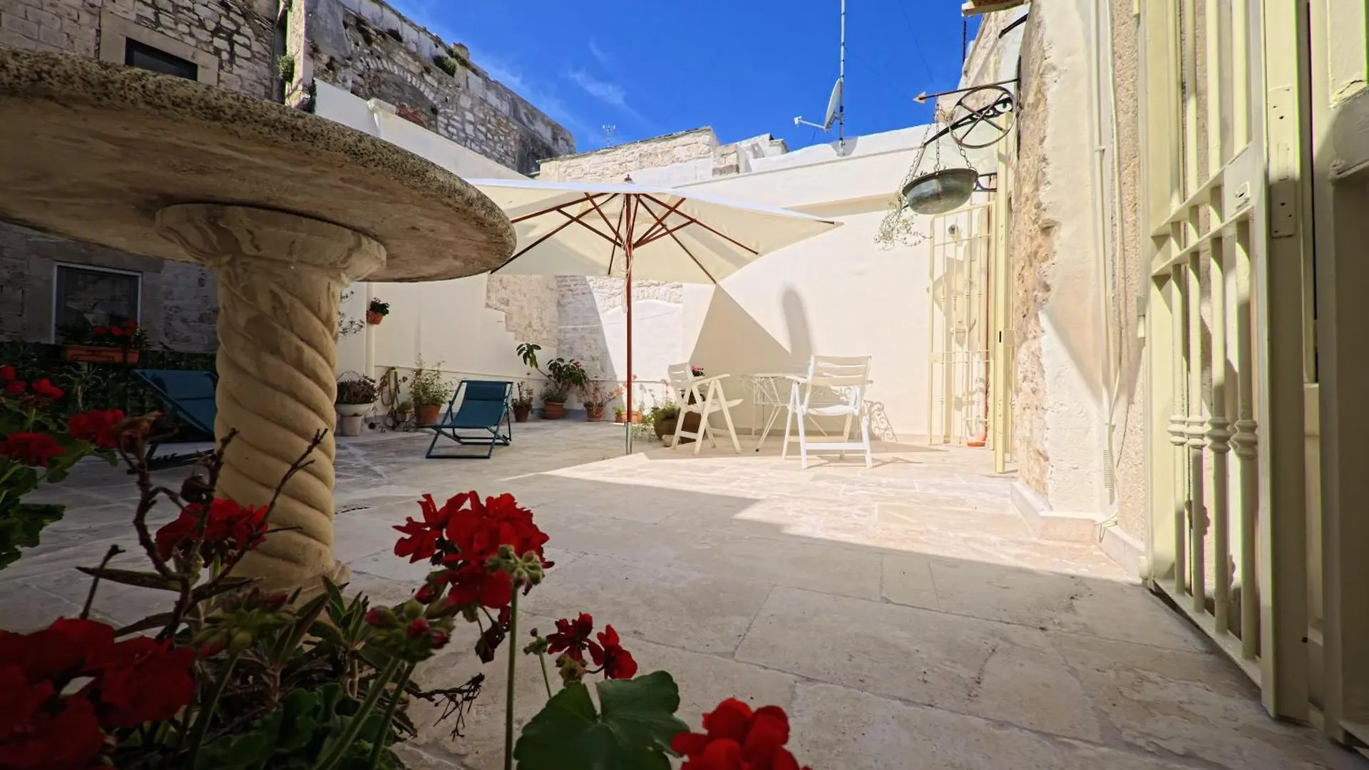 Palazzo Framarino Dei Malatesta - Noble Floor - XIV Century Giovinazzo 0*,  Itálie