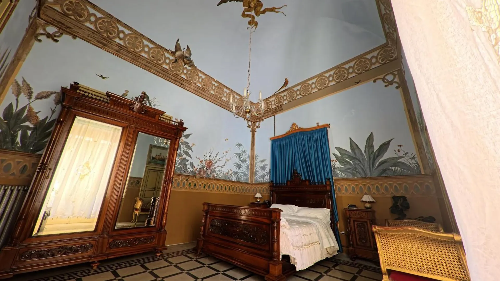 Palazzo Framarino Dei Malatesta - Noble Floor - XIV Century Giovinazzo 0*,